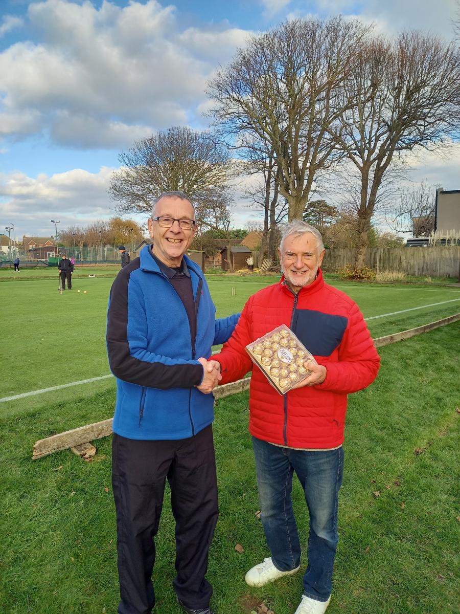 GC singles 24th November: Division winner John with Manager Vincent
